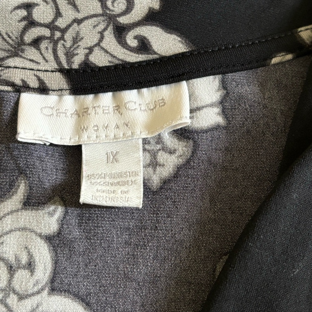 Charter Club Black & Gray Surplus Top 1x - Picture 4 of 5